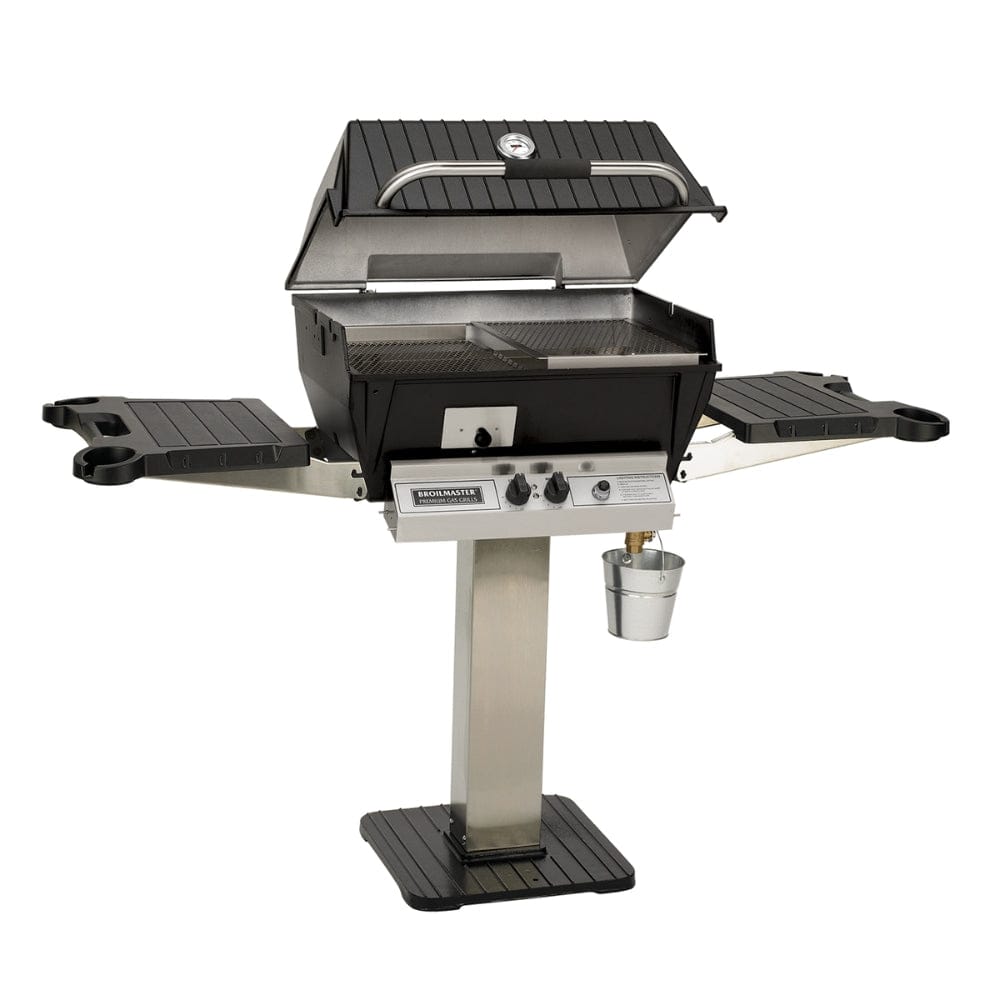 Broilmaster Slow Cooker Q3X Free Standing Aluminum Gas Grill with side shelves