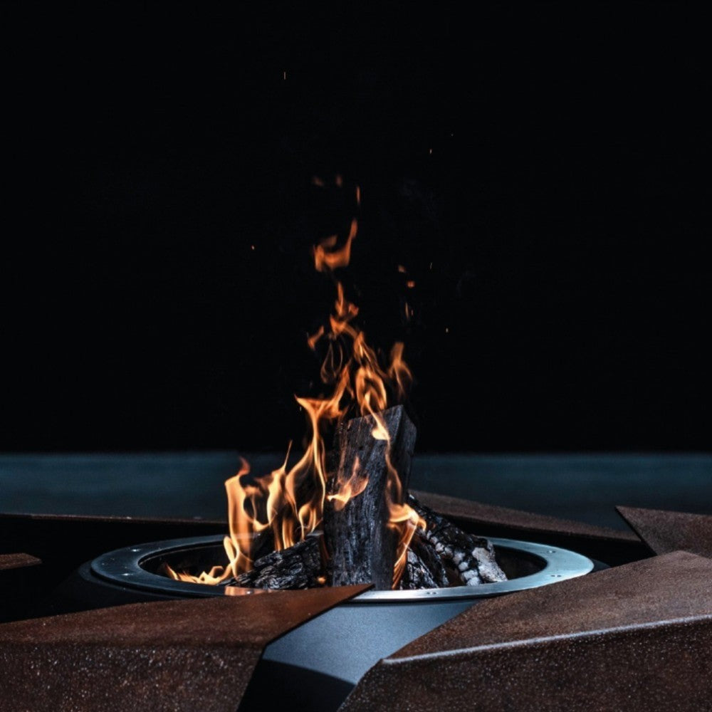GlammFire Stravaganza Wood Burning Fire Pit Zoomed In Flame