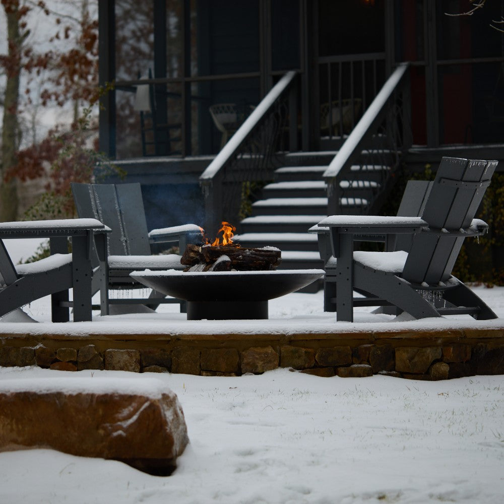 Seasons Fire Pits Concave Round Steel Fire Pit at Outdoor with Snow