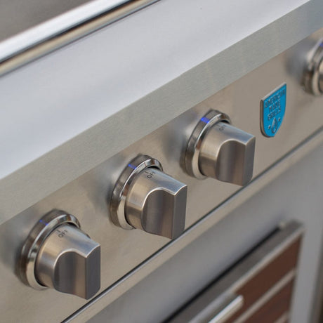 American Made Grills Estate 30-Inch Built-In Gas Grill control knobs